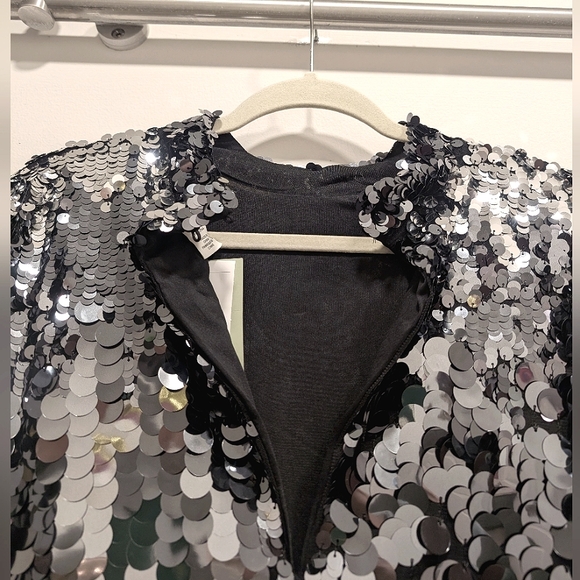 Sequined Party Dress - Picture 6 of 10